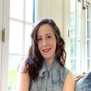 Meet your Posher, Claudia